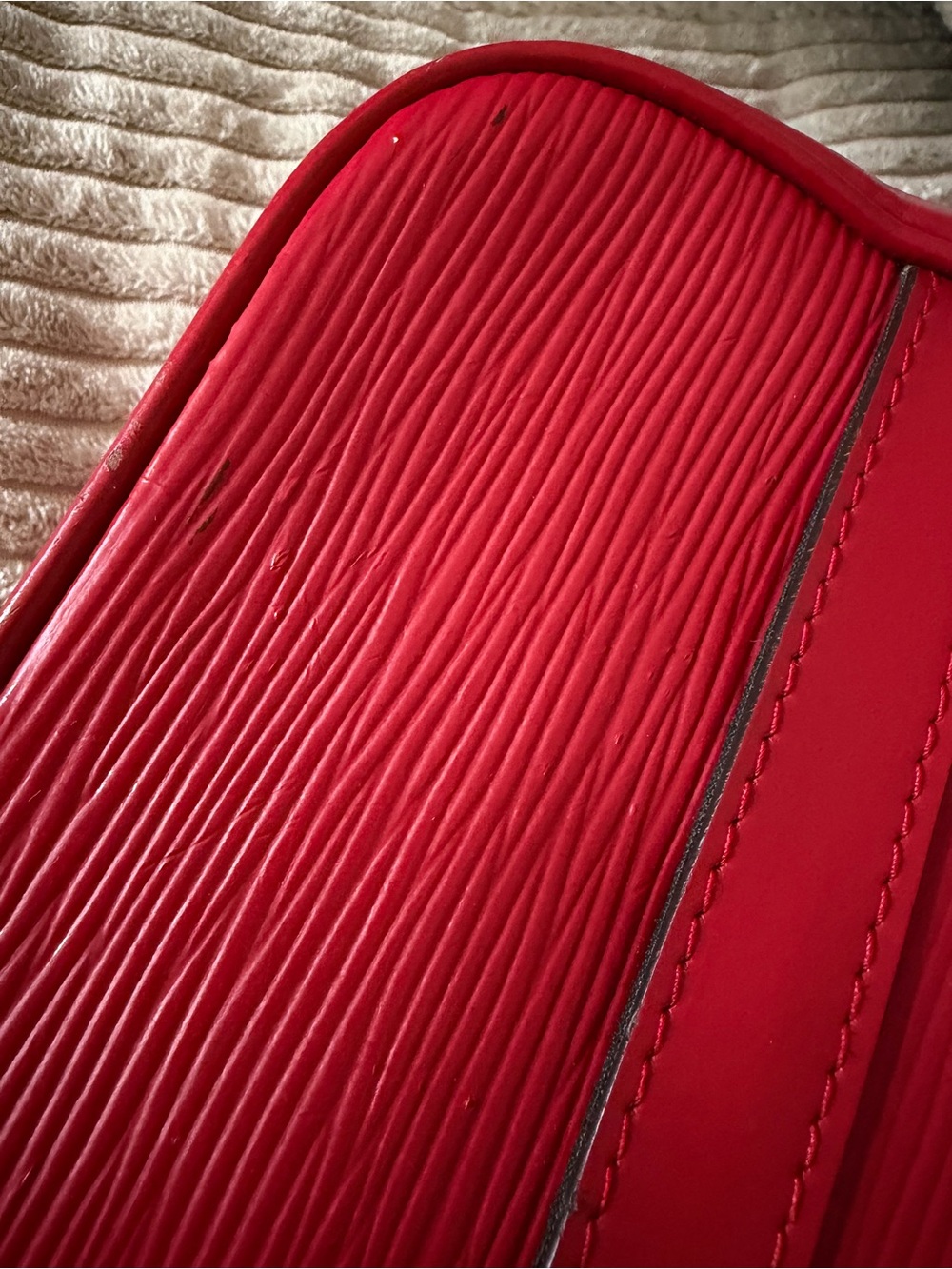 Stylish Corssbody Bag - Picture 2 of 10